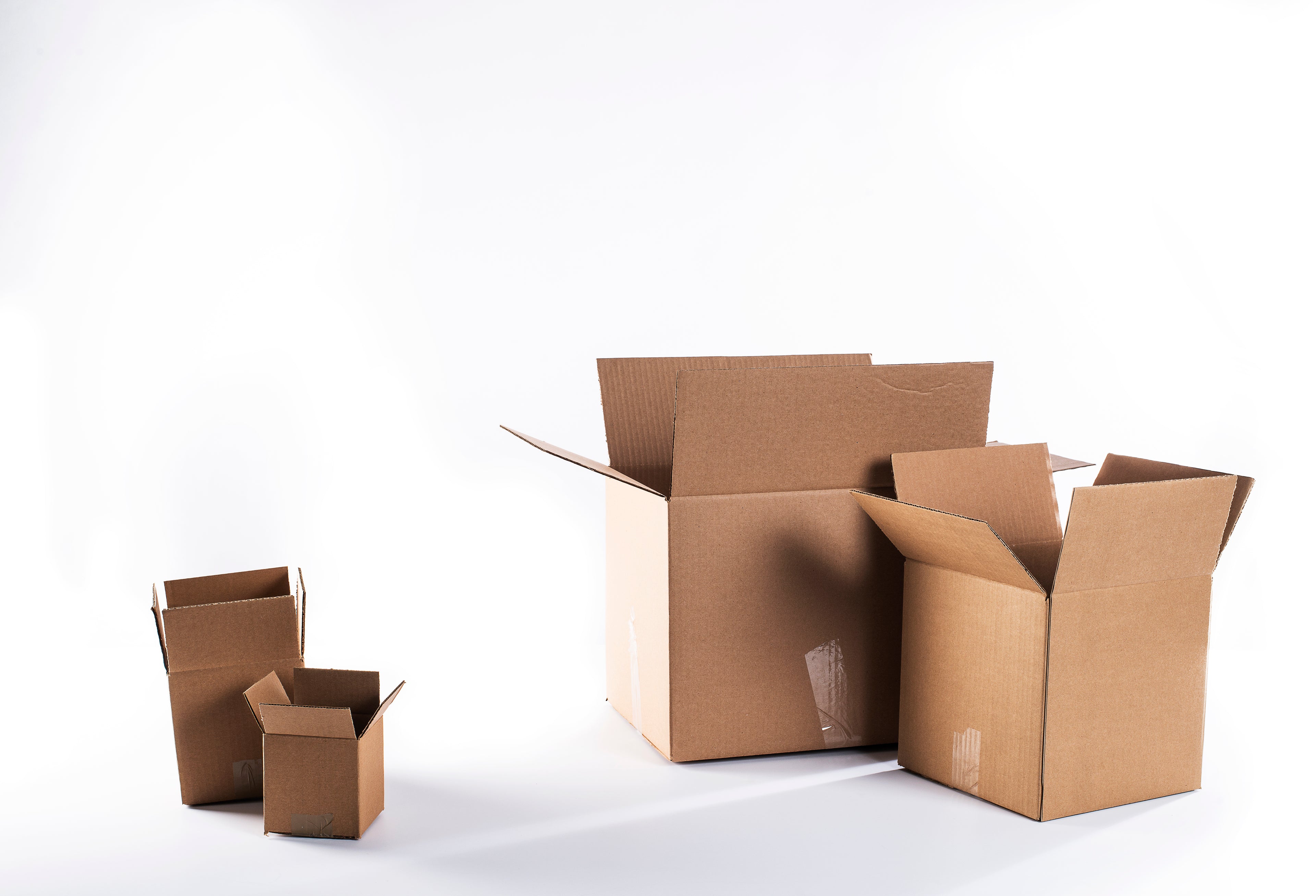 diffrent sized boxes on wite backgroud